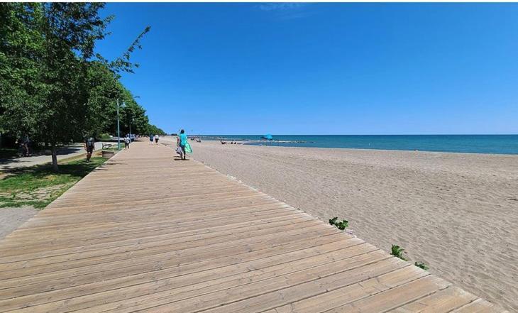 Stunning Rooms In Townhouse Across The Beach Toronto Zewnętrze zdjęcie